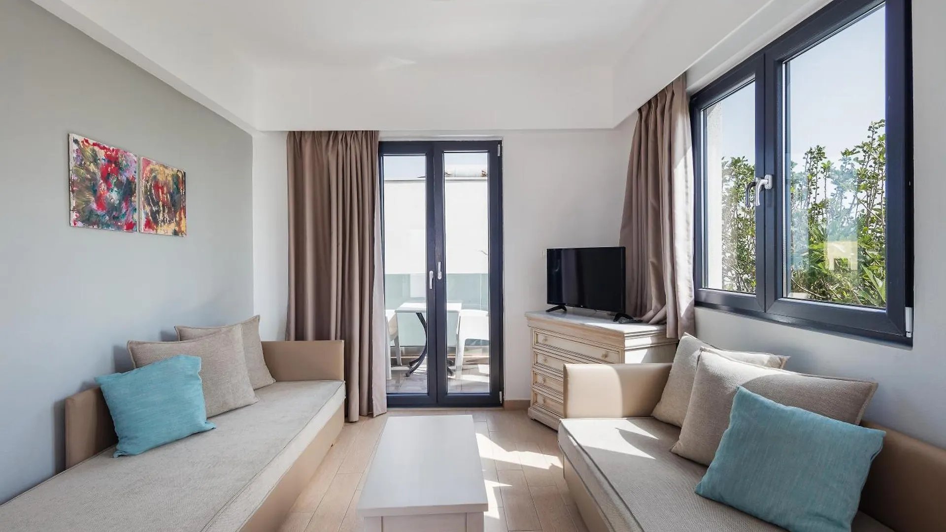 **** Lägenhetshotell Golden Bay Boutique Hotel & Bungalows Kokkini Hani Grekland