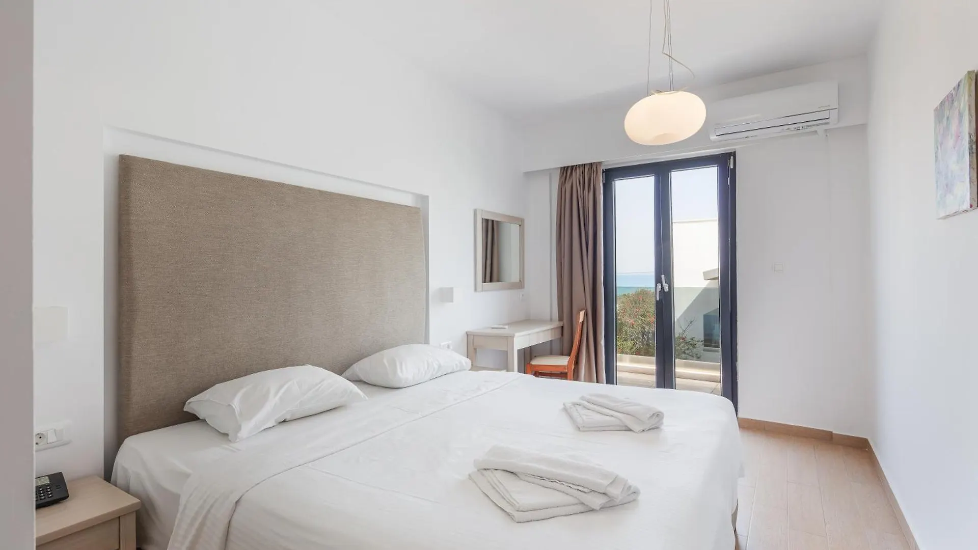Kokkini Hani Golden Bay Boutique Hotel & Bungalows 4*, Kokkini Hani יוון